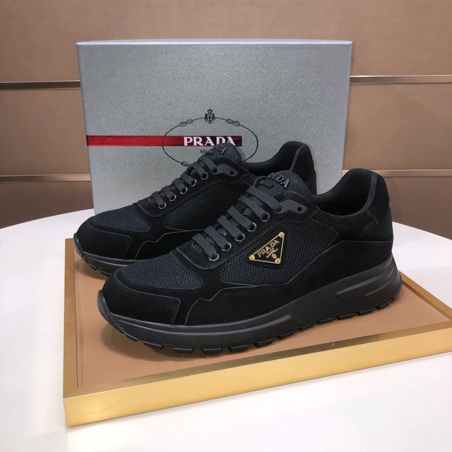 Men's shoes 💰580💰 [PRADA] Top-quality original items, new seasonal styles, high-quality original items, top-level imported calfskin and original imported glue, imported cowhide lining with original cowhide feet, original outsole! Quality guaranteed! Code 38-45 (45 customized)